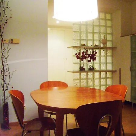 Apartment Guell *