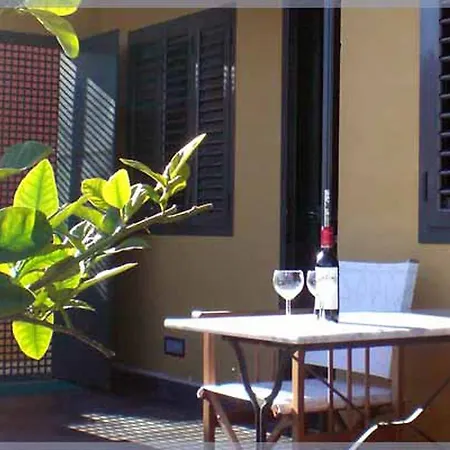Anita's Bed & Breakfast Barcelona