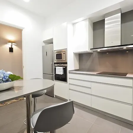 Apartment Way To Bcn Casa Rovira