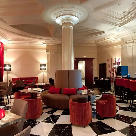 Hotell Center 4*