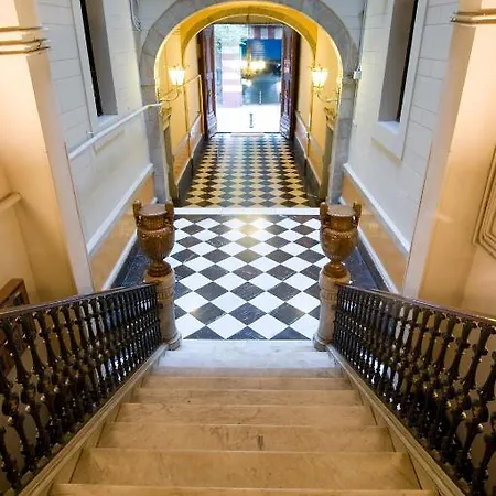 Palace Vandrerhjem *