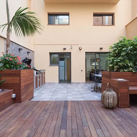 Sunny Flat