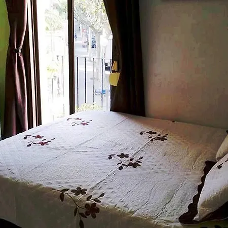 Guest house & Cozy Residencia De Estudiantes Barcelona