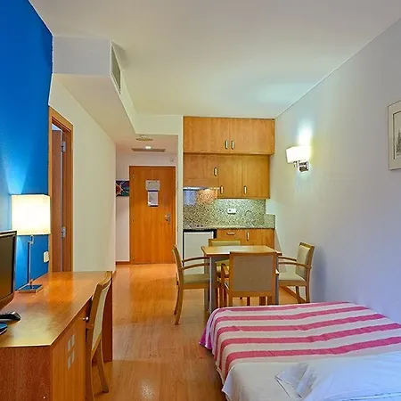 Acta Azul Hotel 3*
