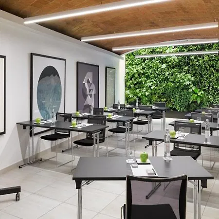H10 Universitat (adults Only) 4*