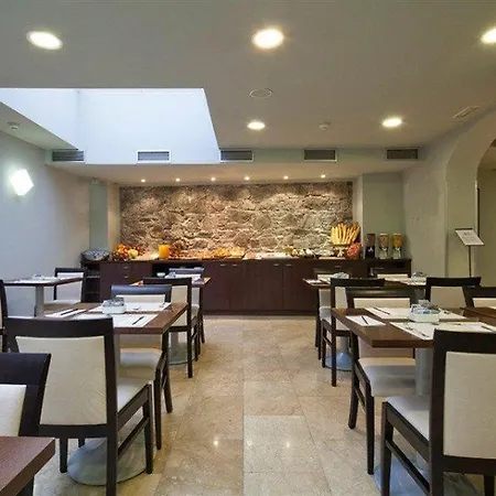 阿克塔bcn40酒店 2* 巴塞罗那