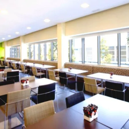 Holiday Express City 22@ By Ihg 3* Барселона