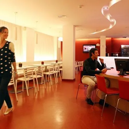 Ciutat Vella Hotel 3*