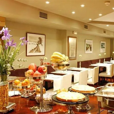 Hotel Caledonian 3*