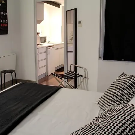Aparthotel Atenea Calabria Barcelona