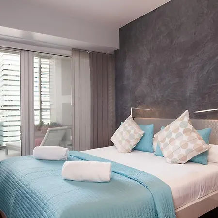 Rent Beach-diagonal Mar Appartement