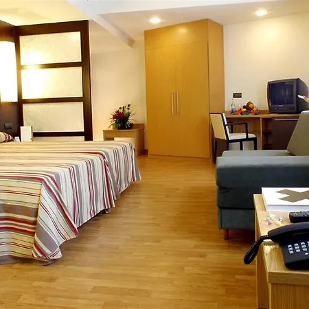 Catalonia Atenas Отель 4*