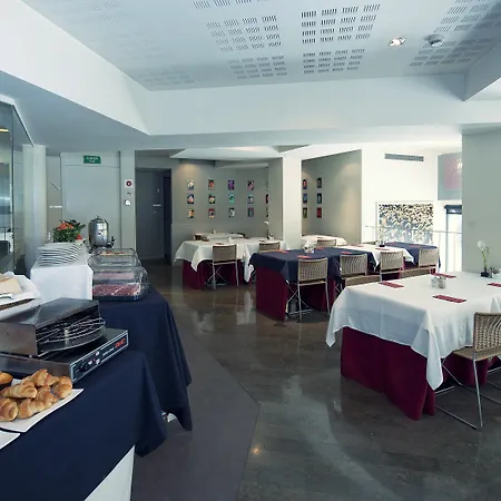 Sercotel Amister Art 4*