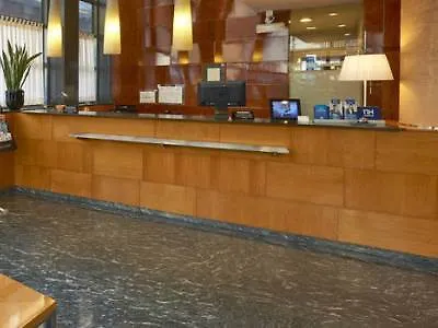 Otel Nh Entenza