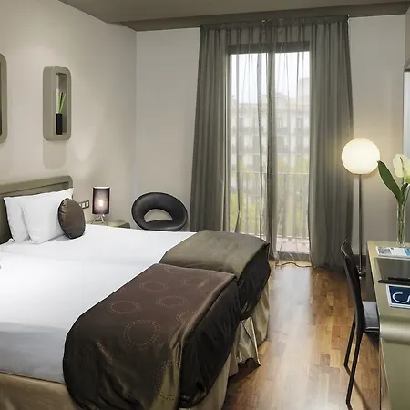 Отель H10 Casanova 4*