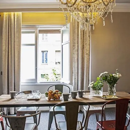 Hotell Ainb Eixample-muntaner 2*