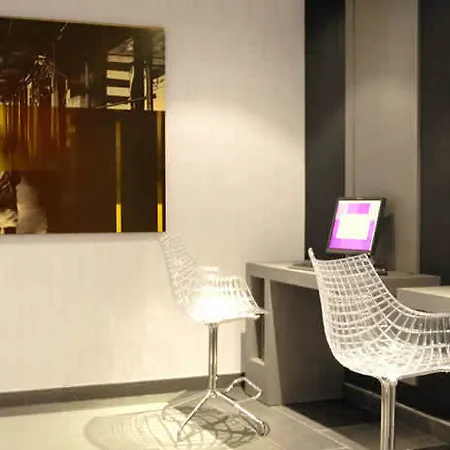 Hotel Ilunion Almirante 4*