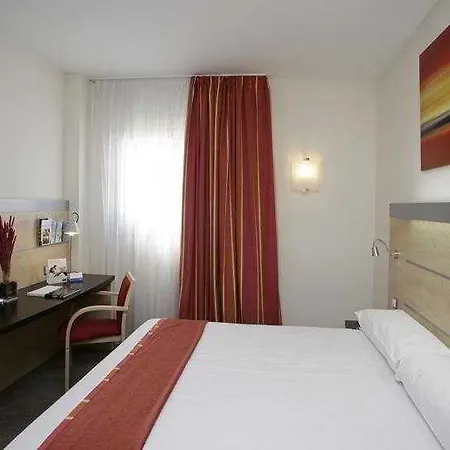 Holiday Express City 22@ By Ihg Отель 3*