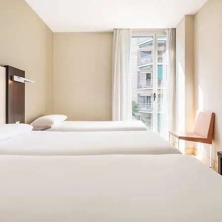 Ilunion Auditori Hotel