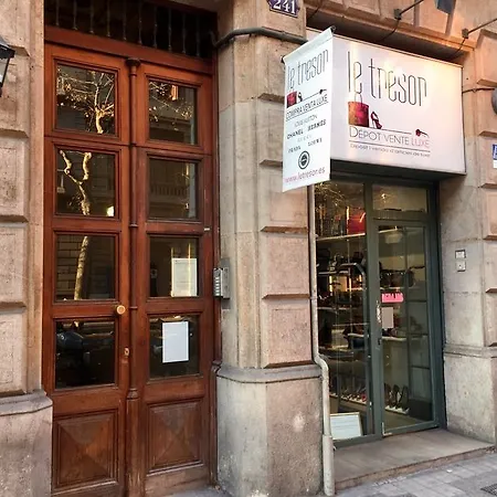Charm Bcn *