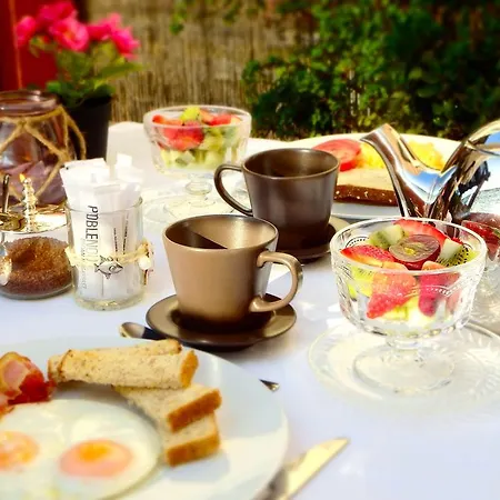 Poblenou Bed & Breakfast Barcelona