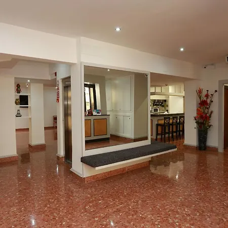 Hotel Alguer Camp Nou Barcelona