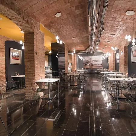 Petit Palace Museum 4*