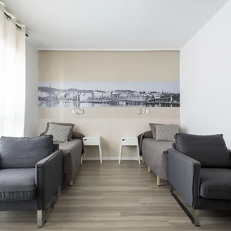 Residencia Universitaria Resa Campus Del Mar דירה *