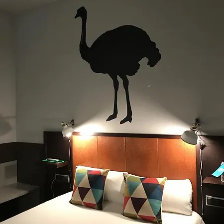 Chic & Basic Zoo Отель Барселона