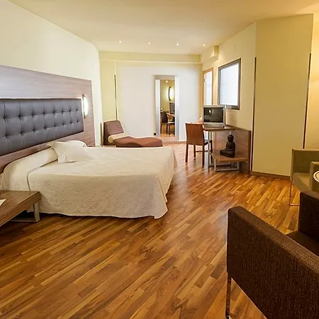Hotel El Bruc 4*