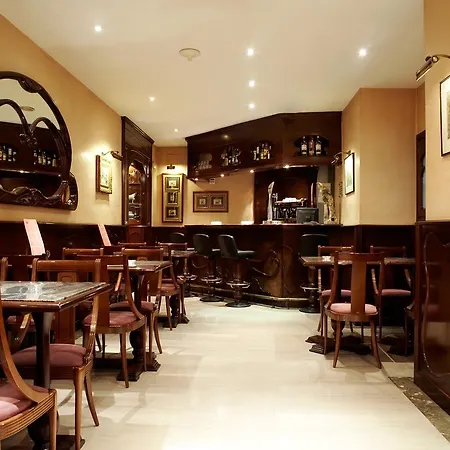 Gaudi Отель 3*