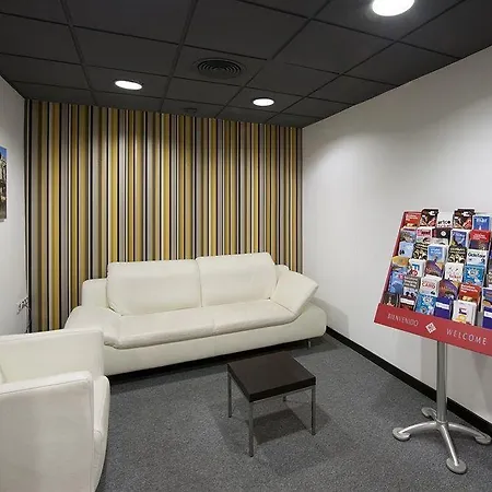 Casa Trafalgar Hotel *