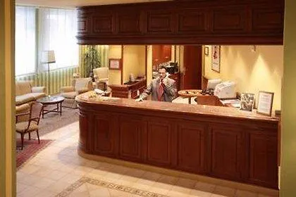 Hotel Regencia Colón 3*