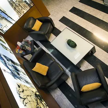 Libere Sant Antoni Aparthotel Barcelona