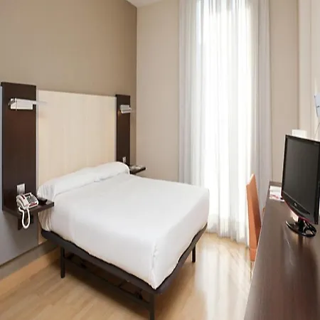 Hotel Ilunion Auditori 3*