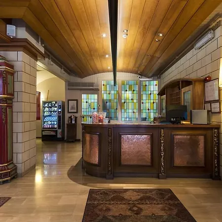 Hotel Meson Castilla Atiram 3*