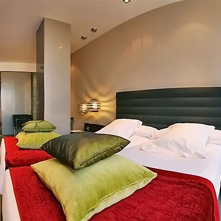 Hotel Olivia Plaza
