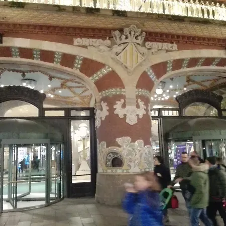 Del Palau ゲストハウス