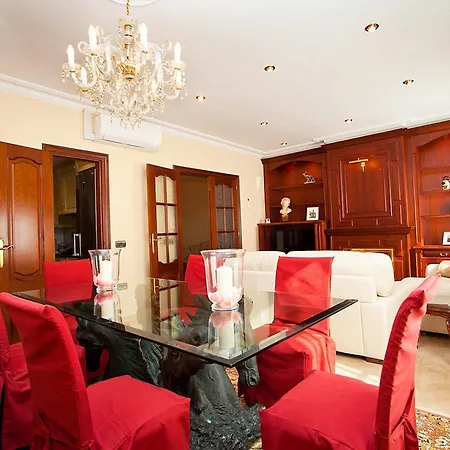 Pg Gracia - Valencia By Interhome Daire