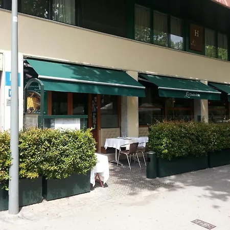 La Ciudadela Hotel *