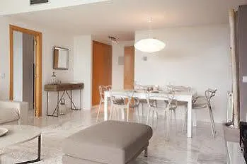 Rent Beach-diagonal Mar Appartement