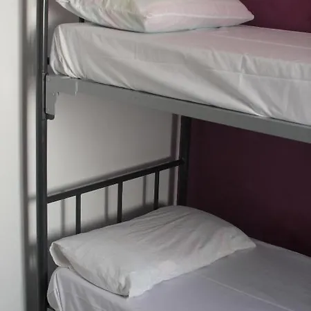 New York Hostel *