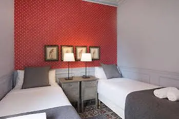 Apartment Nextdoor Gaudi Barcelona