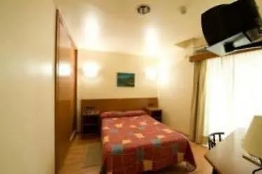 Hotel Esplugues 2*