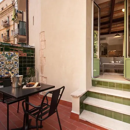 Deco Barcelona-born St. *