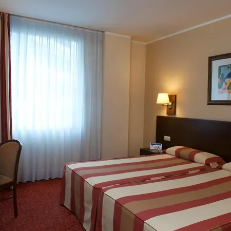 Leonardo Gran Via Hotel 3*
