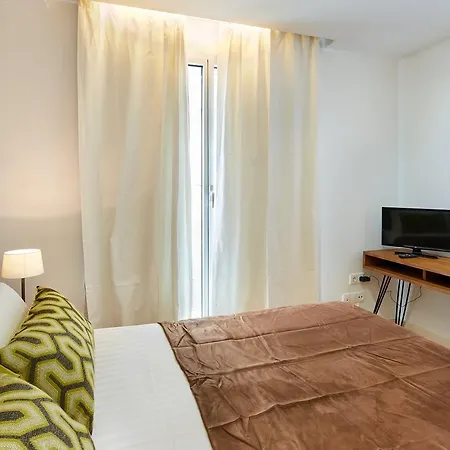 Urban District - Rambla & Pool * ברצלונה