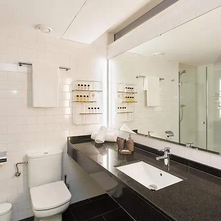Apartament Urban District - Rambla & Pool Barcelona