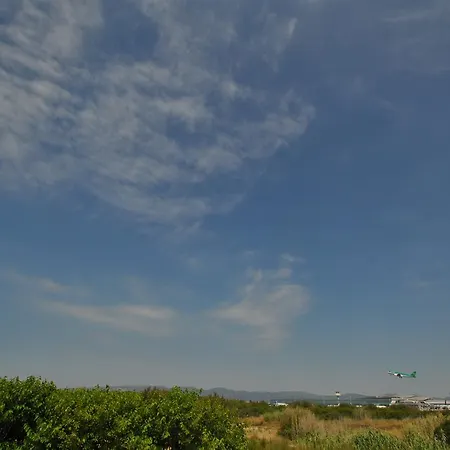 巴塞罗那机场24小时空中旅馆 * 埃普拉特约布里加