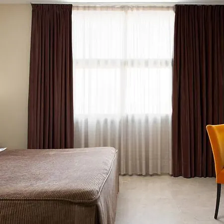 Serhs Del Port 3* Barcelona